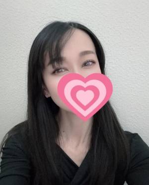 上条しの 44歳