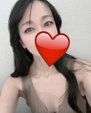 上条しの 44歳