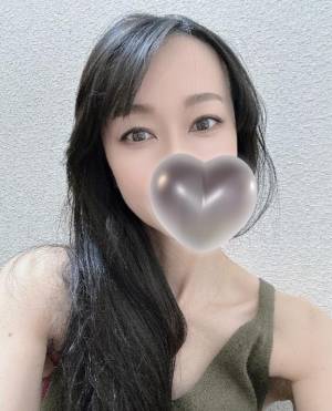 上条しの 44歳