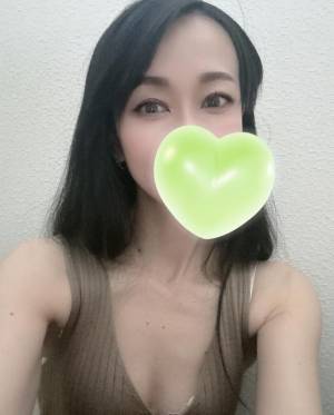 上条しの 44歳