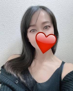 上条しの 44歳