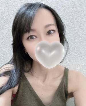 上条しの 44歳