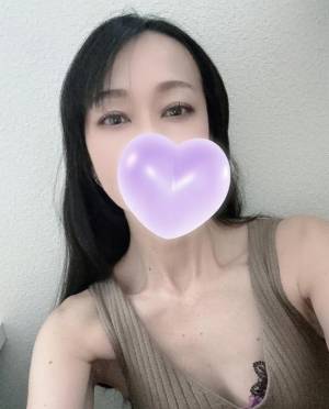 上条しの 44歳