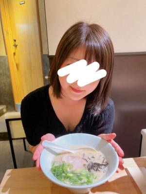 西野ゆみ 32歳