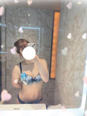 村山ゆず 25歳