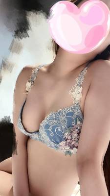 峰岸ゆり 36歳