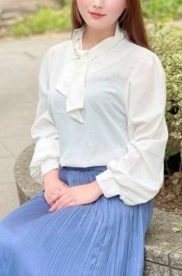 峰岸ゆり 36歳