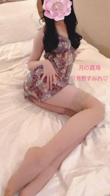 月野すみれ 28歳