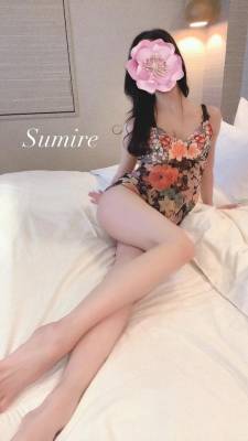 月野すみれ 28歳