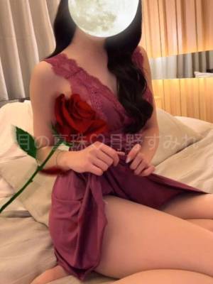 月野すみれ 28歳