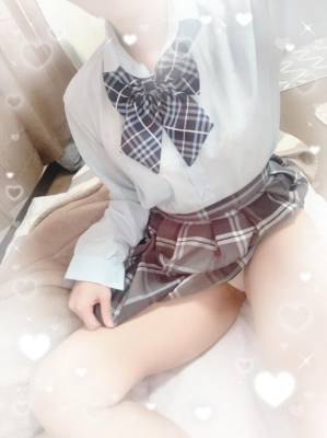 中野ゆうり 28歳