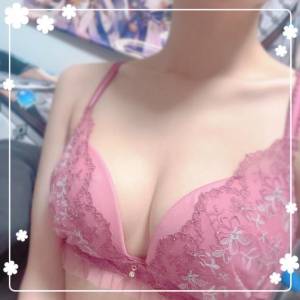 中野ゆうり 28歳