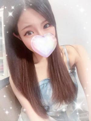 中野ゆうり 28歳
