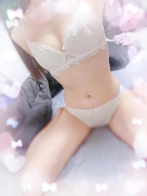 中野ゆうり 28歳