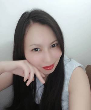 春谷ちよ 34歳