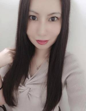 春谷ちよ 34歳