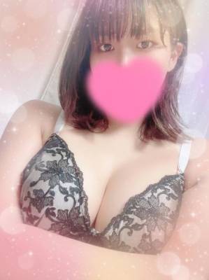 金井れみ 27歳