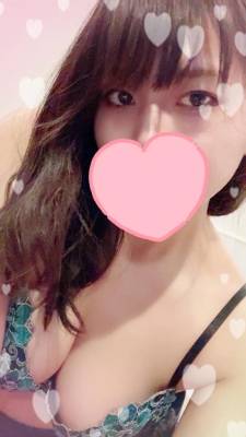 金井れみ 27歳