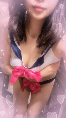 金井れみ 27歳