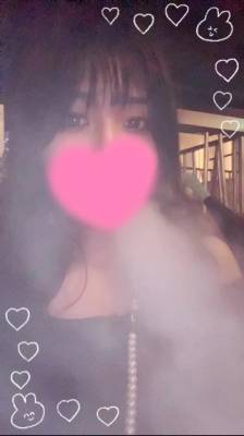 金井れみ 27歳