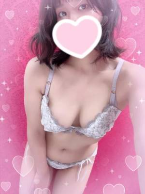 金井れみ 27歳