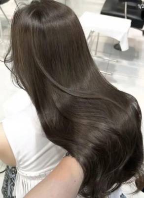 徳永めい 33歳