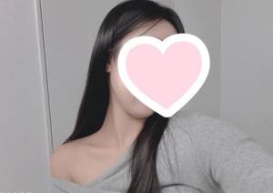 周東みはる 28歳