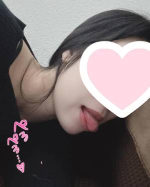 周東みはる 28歳