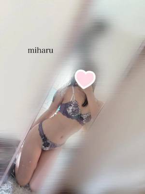 周東みはる 28歳