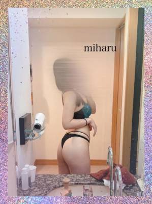 周東みはる 28歳