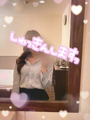 周東みはる 28歳