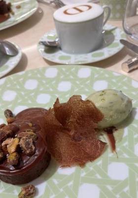 雨宮ひなの 35歳