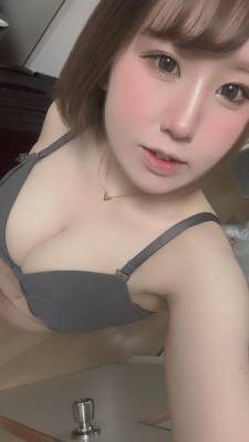 さや 23歳