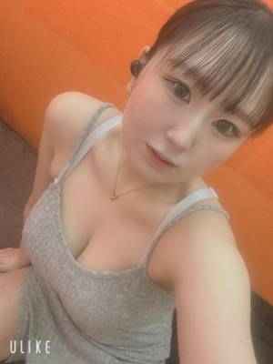 さや 23歳