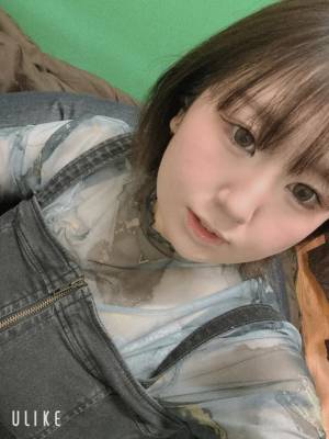 さや 23歳