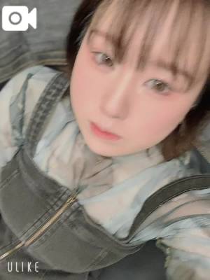 さや 23歳