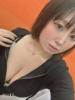さや 23歳