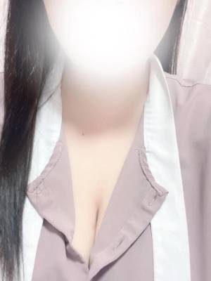 みな 23歳