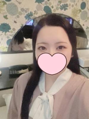 みな 23歳