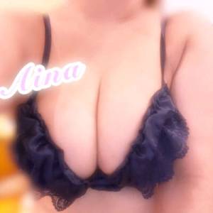 あいな 27歳