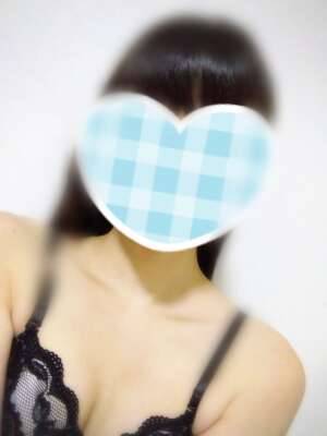 しおん 23歳