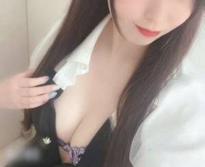 めい 22歳