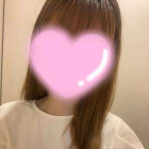 まな 24歳
