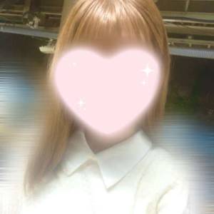 まな 24歳