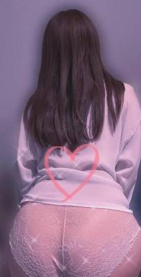 芹沢りり 31歳