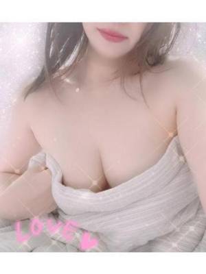 芹沢りり 31歳