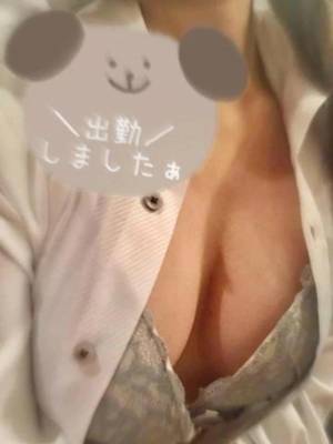 黒羽まふゆ 22歳