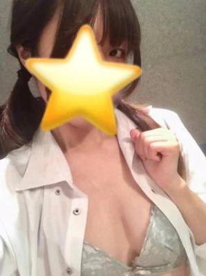 黒羽まふゆ 22歳