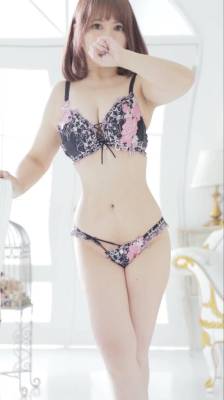 神谷えま 36歳