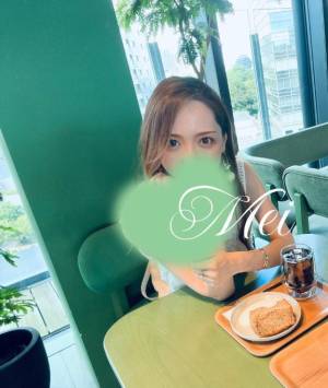 香月めい 32歳